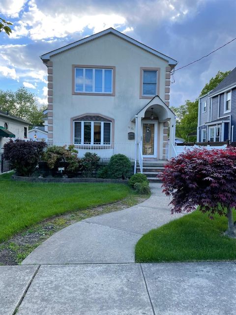 35-26 208th Street Bayside NY 11361