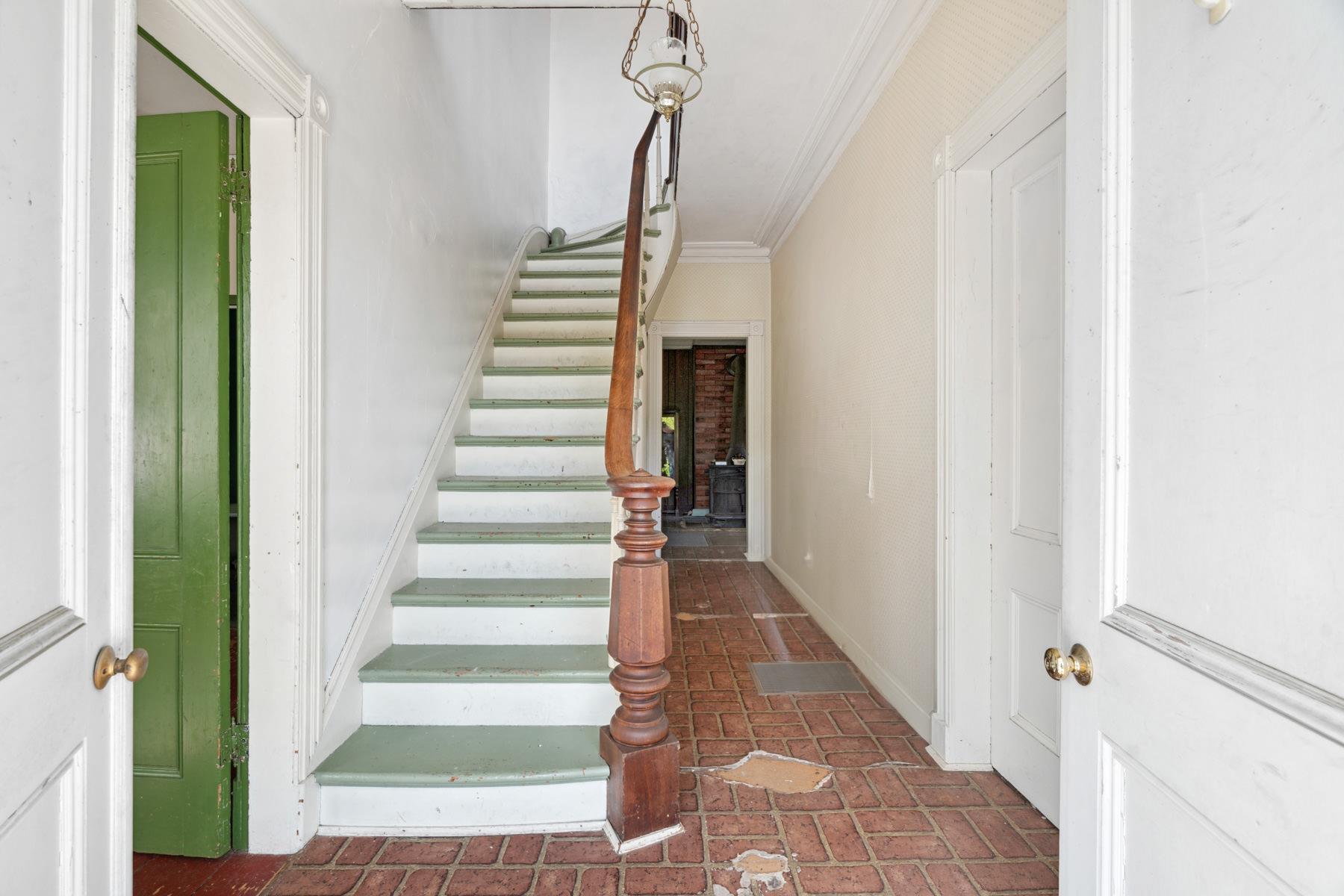 24 Falconer Street, Beacon, New York image 4