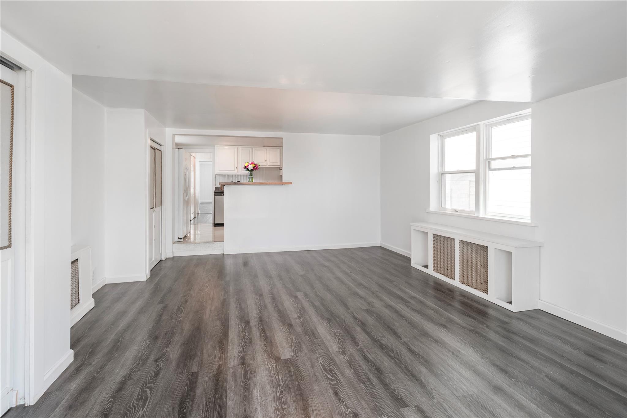 Photo 1 of Cross Bay Boulevard, Broad Channel, Queens, NY, $548,000, Web #: 856310