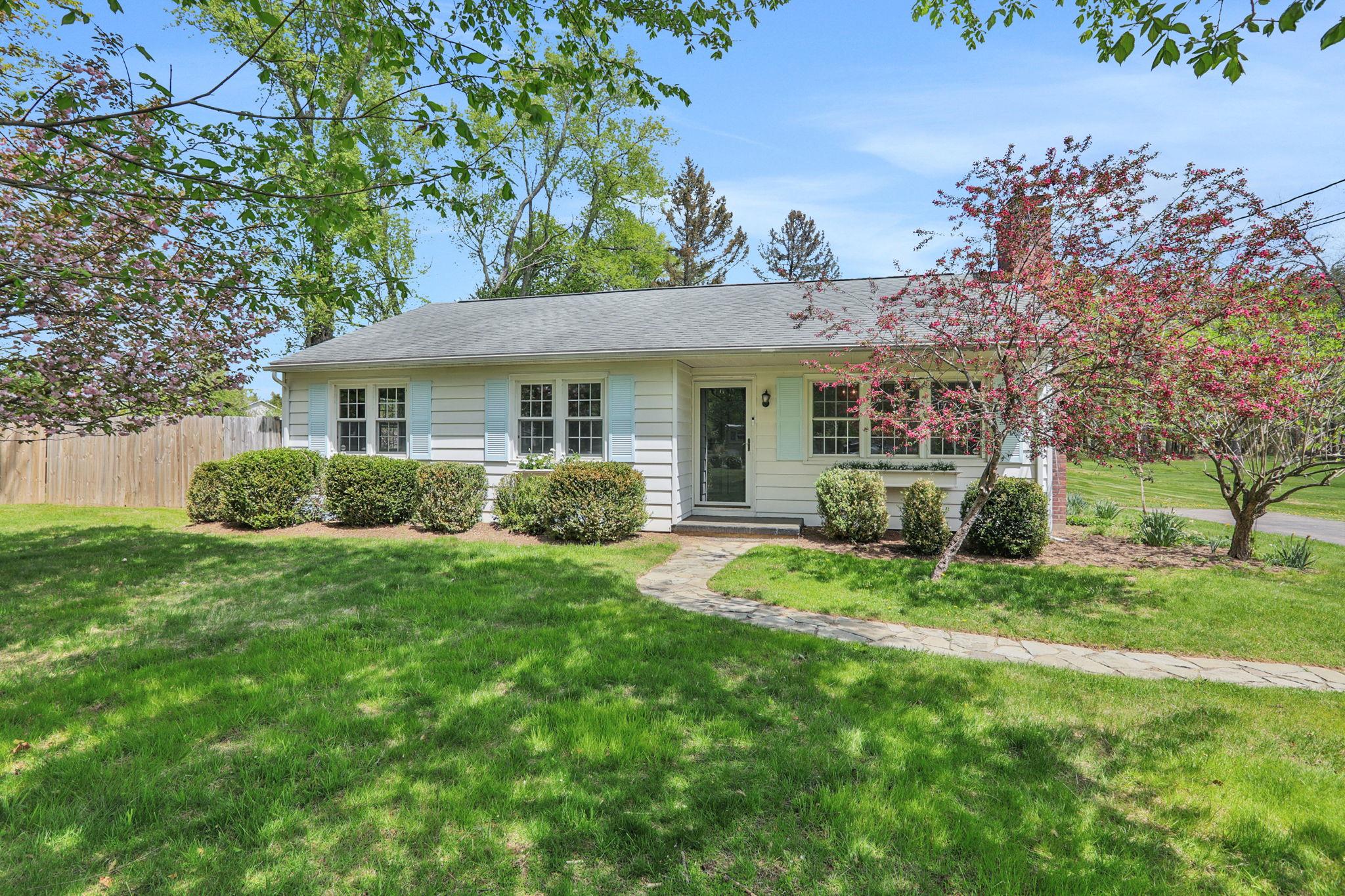152 Schoonmaker Lane