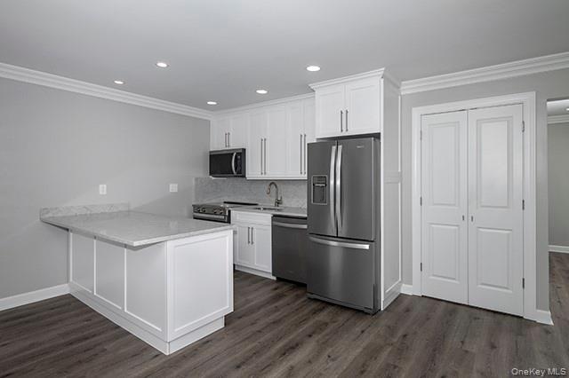 164 W Montauk Highway 9