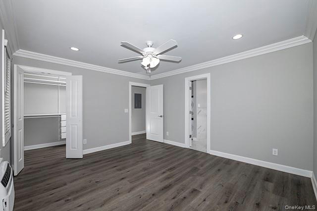 164 W Montauk Highway 9