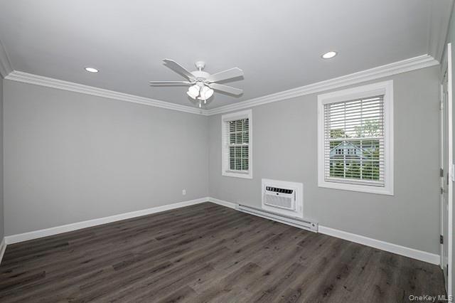 164 W Montauk Highway 9