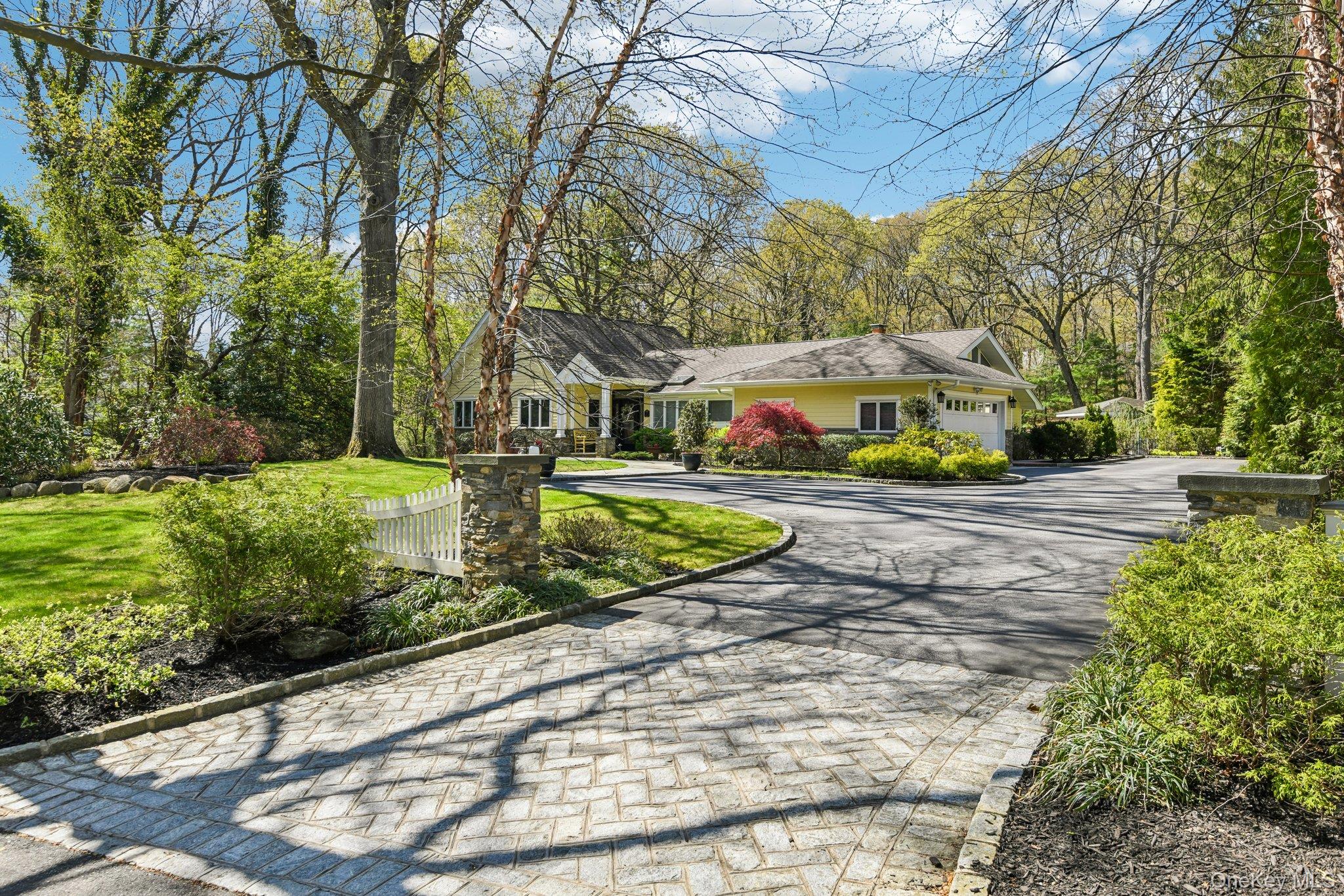 27 Treeview Drive