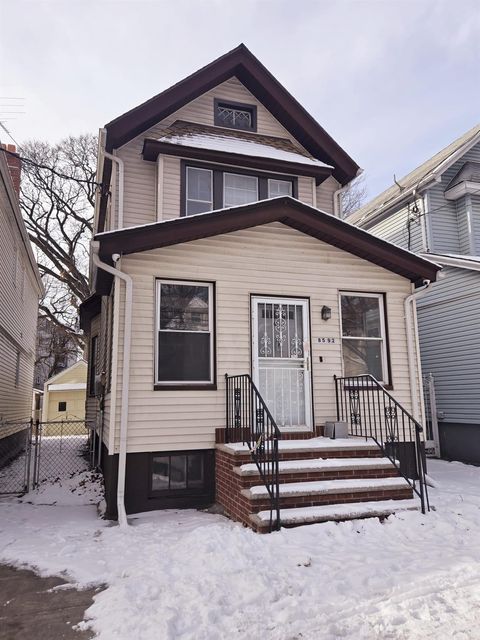 8592 98th Street, Woodhaven, NY 11421 - MLS#: 816080