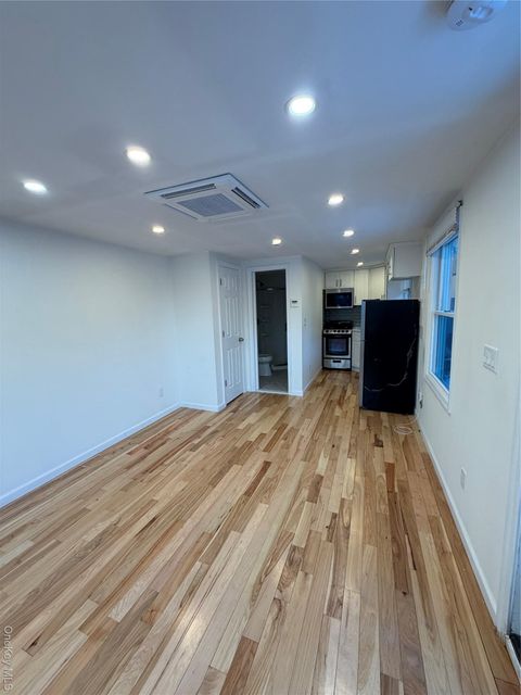 Photo of Hampton Bays, NY 11946 (MLS # 961778)