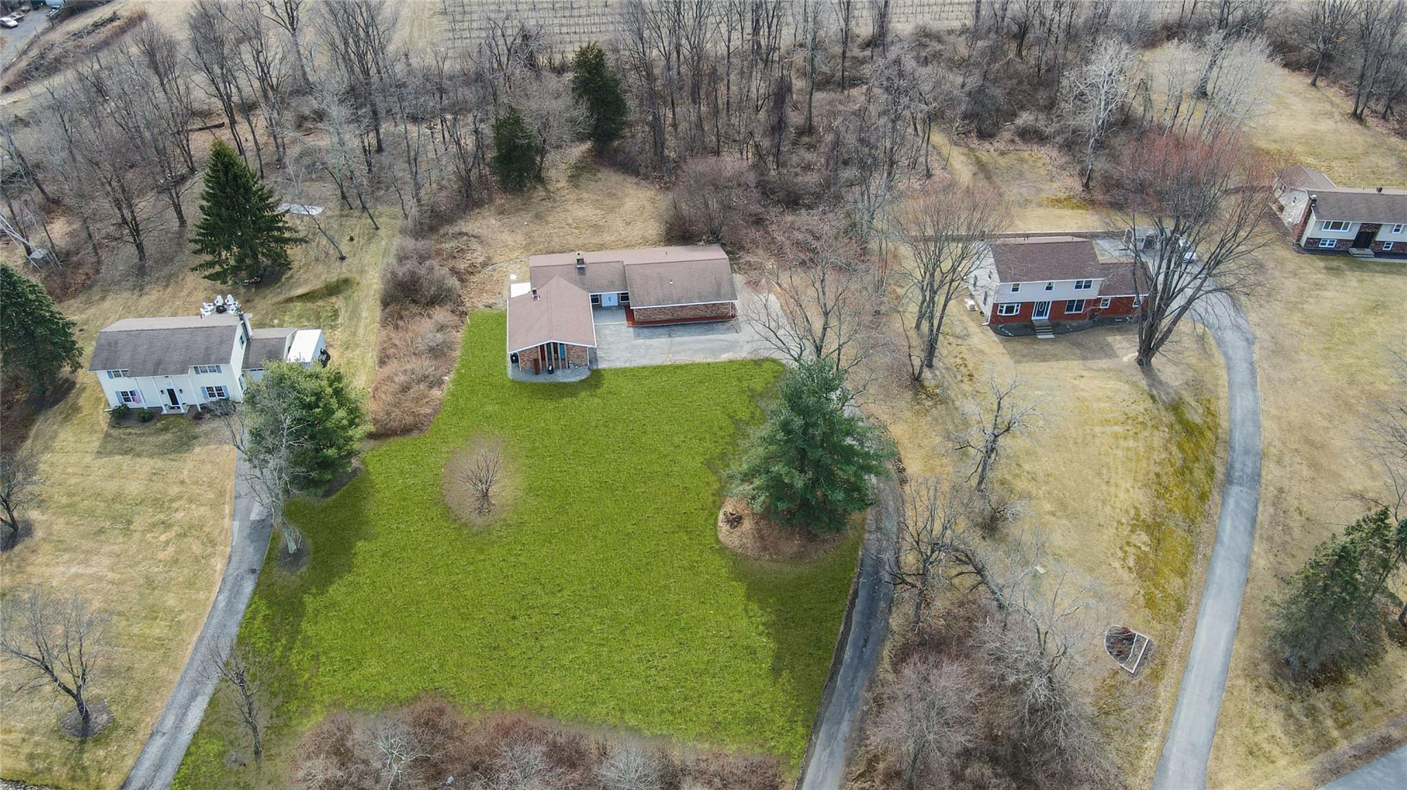 7 W Penny Lane, Marlboro, New York image 36