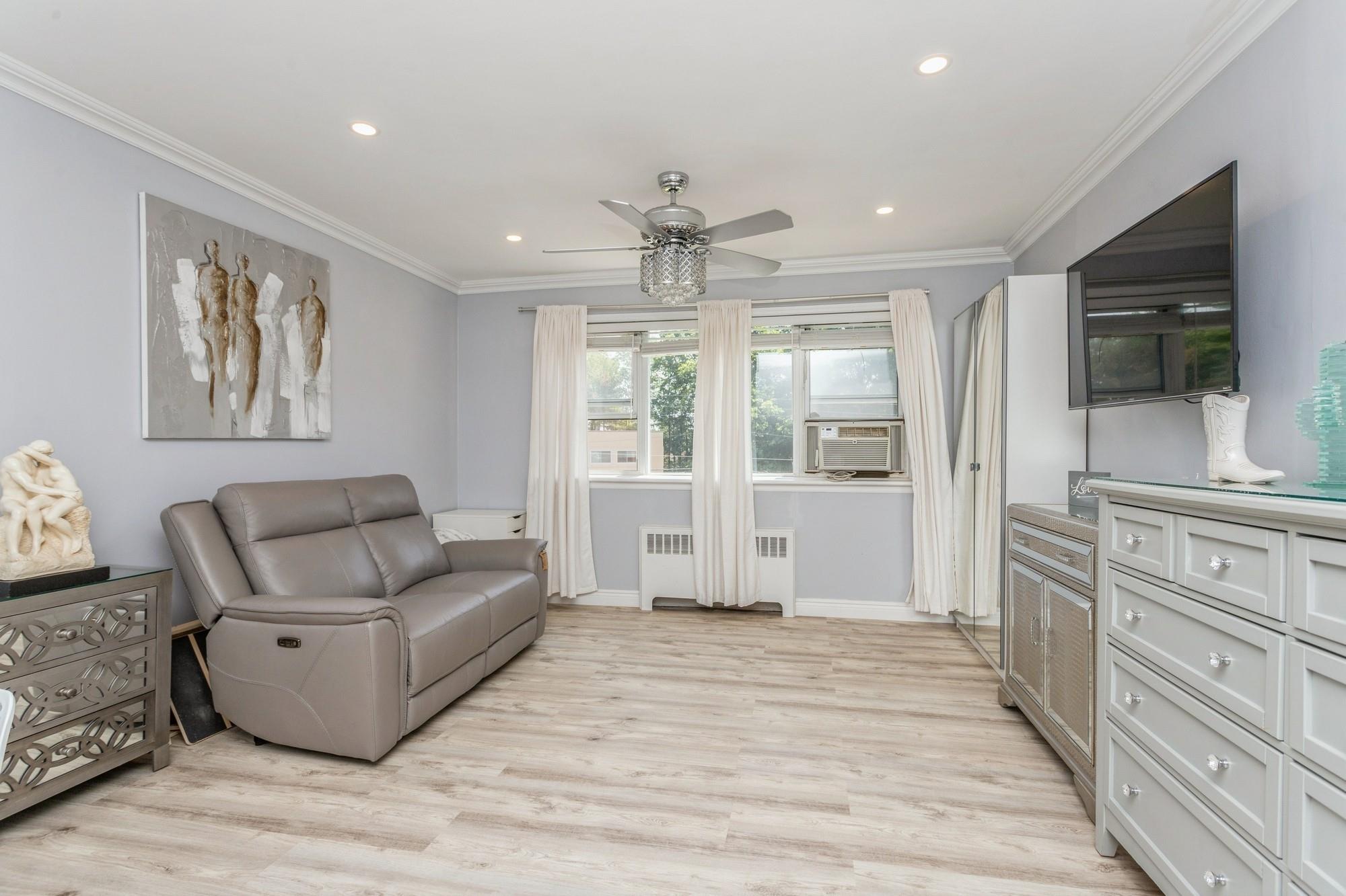 352 N State Road #2H, Briarcliff Manor, New York image 5