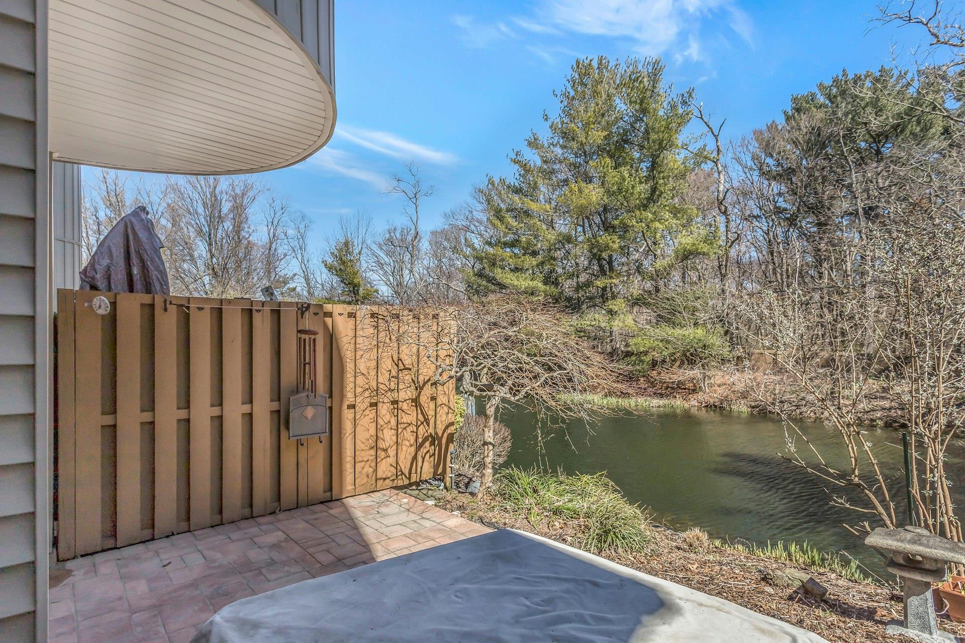 56 S Kristin Lane, Hauppauge, New York image 25