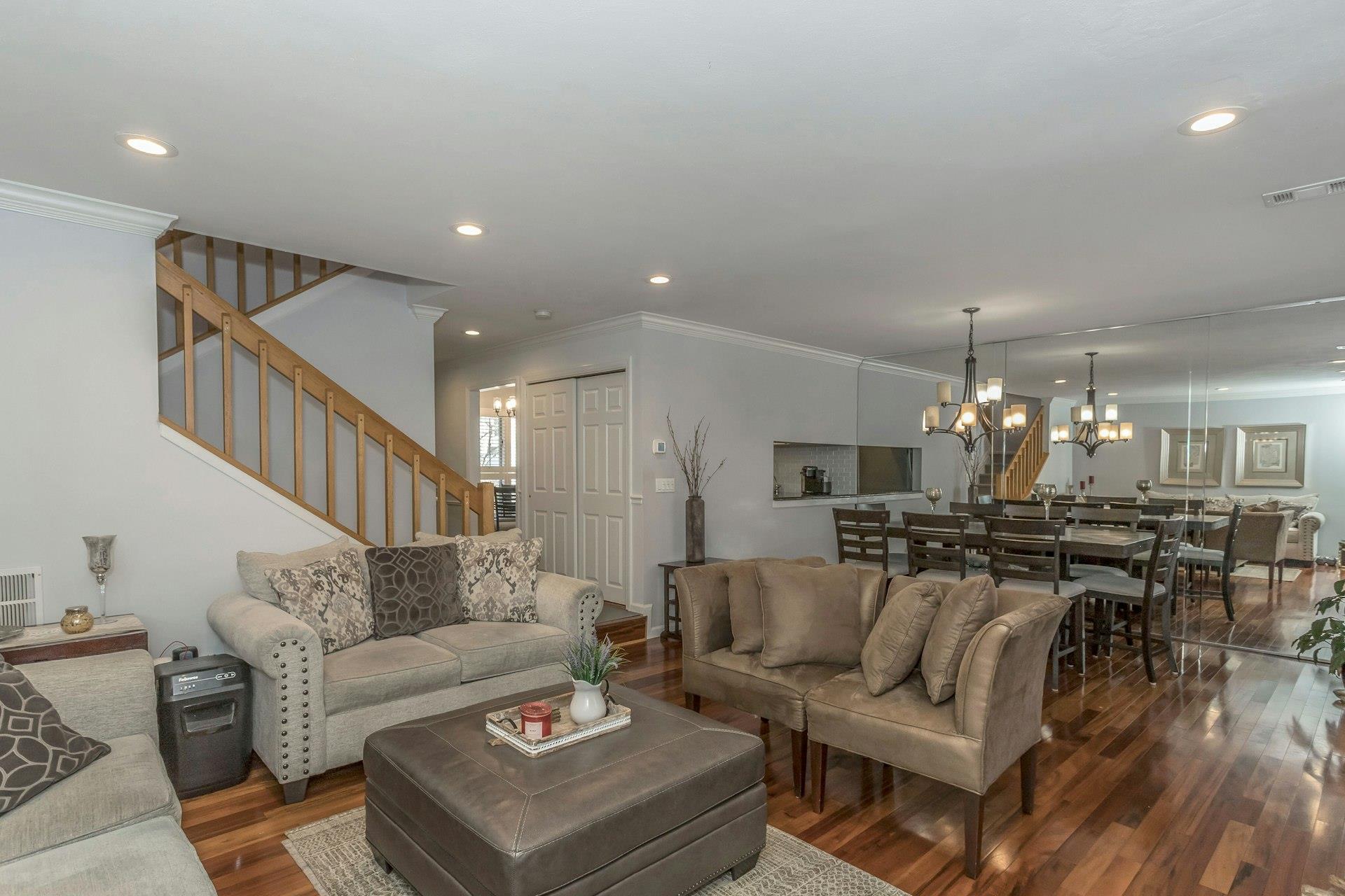 56 S Kristin Lane, Hauppauge, New York image 5