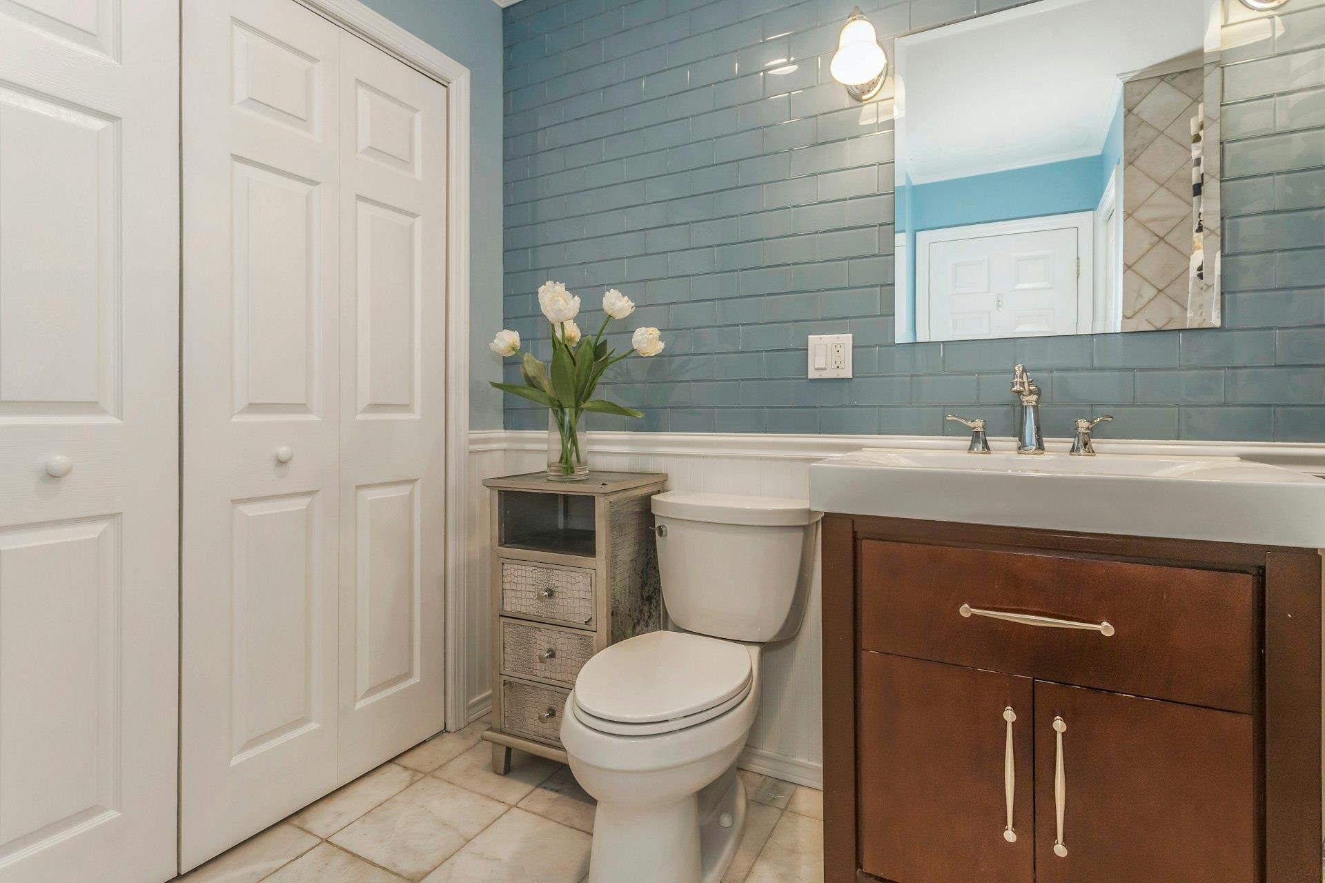 56 S Kristin Lane, Hauppauge, New York image 19