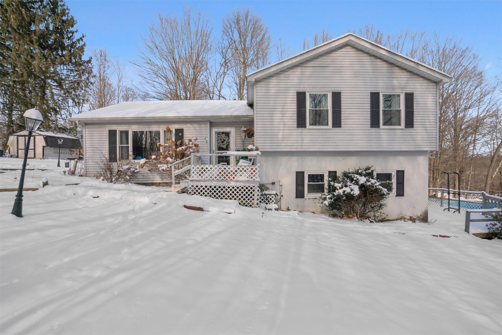 Cotter Road, Highland, New York - 3 Bedrooms  
3 Bathrooms - 