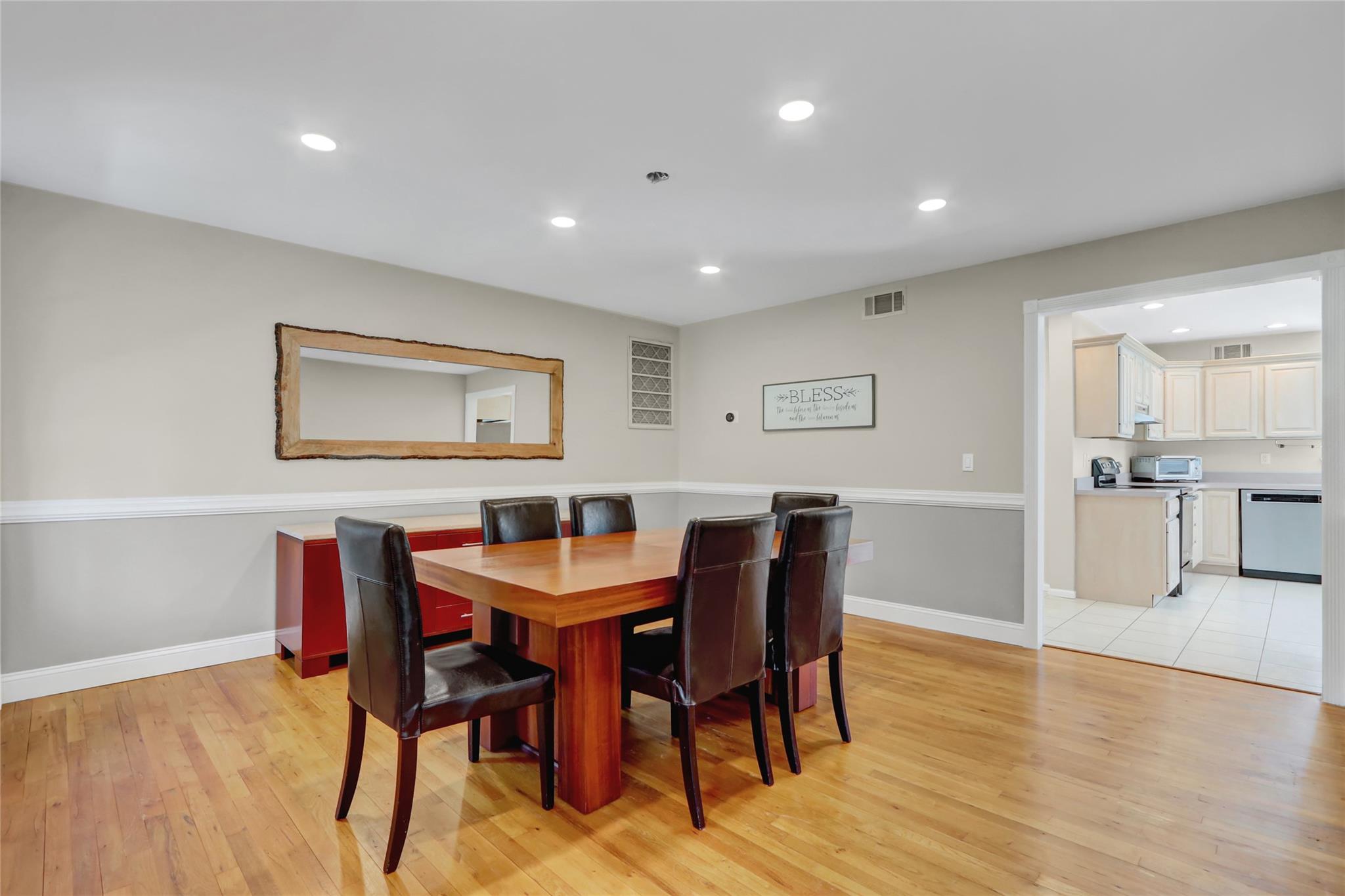 8 Franklin Avenue, East Setauket, Florida image 12