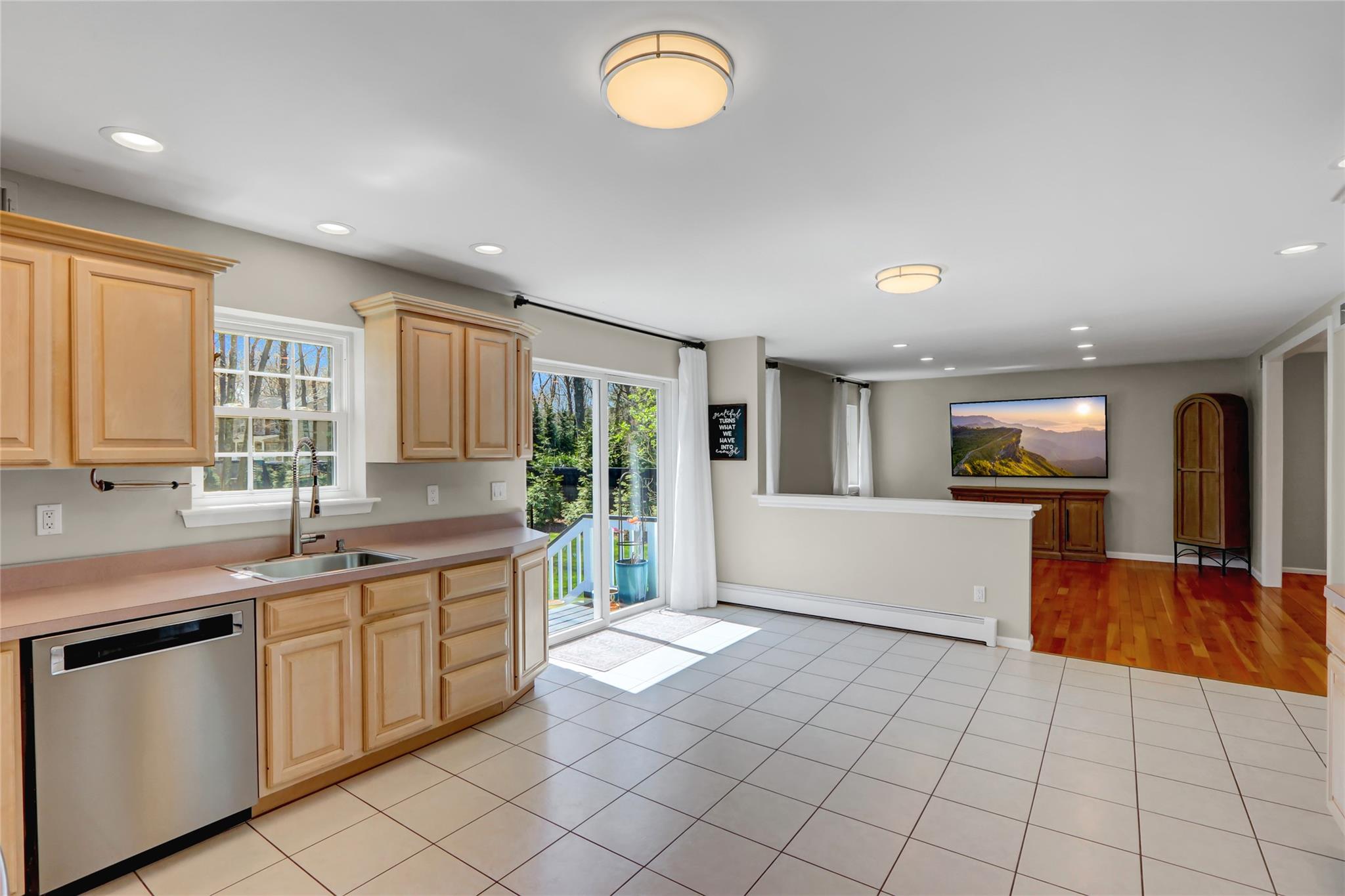 8 Franklin Avenue, East Setauket, Florida image 16