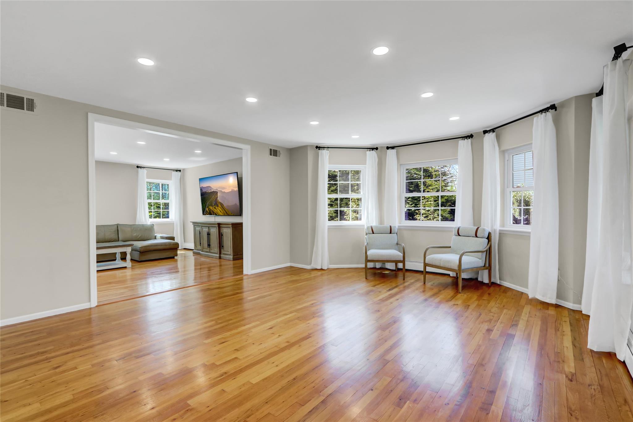 8 Franklin Avenue, East Setauket, Florida image 7