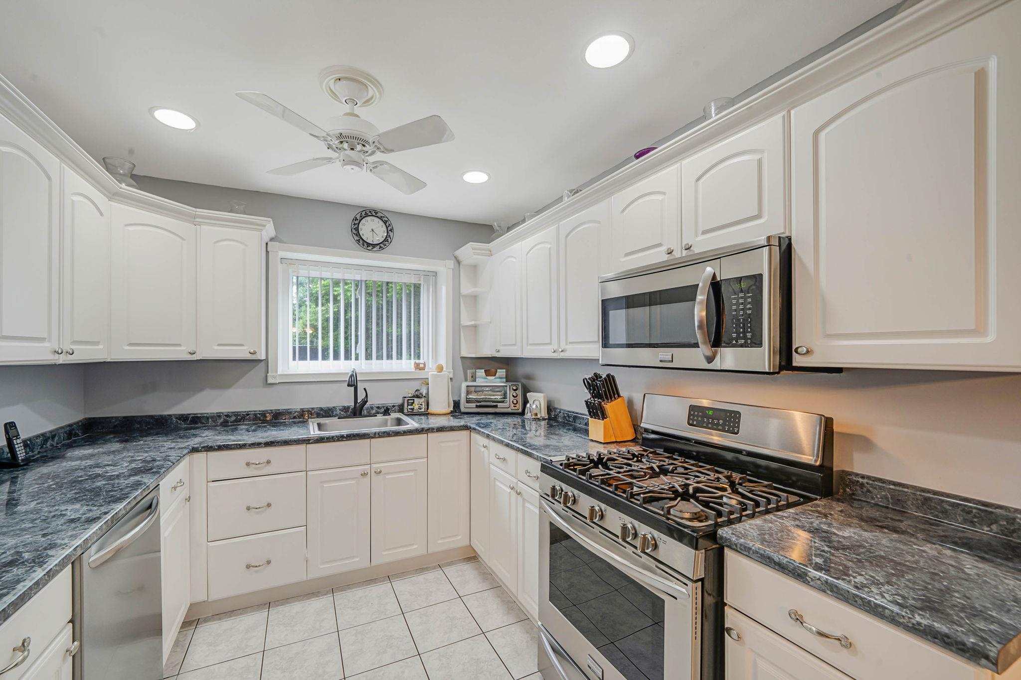 74 Gauguin Court #74, Middle Island, New York image 11