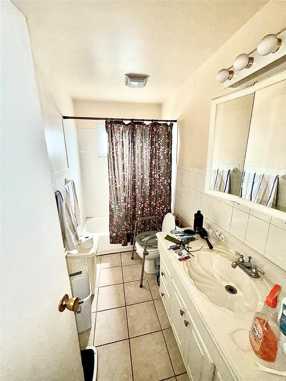 71 Jamaica Avenue, Plainview, New York image 4