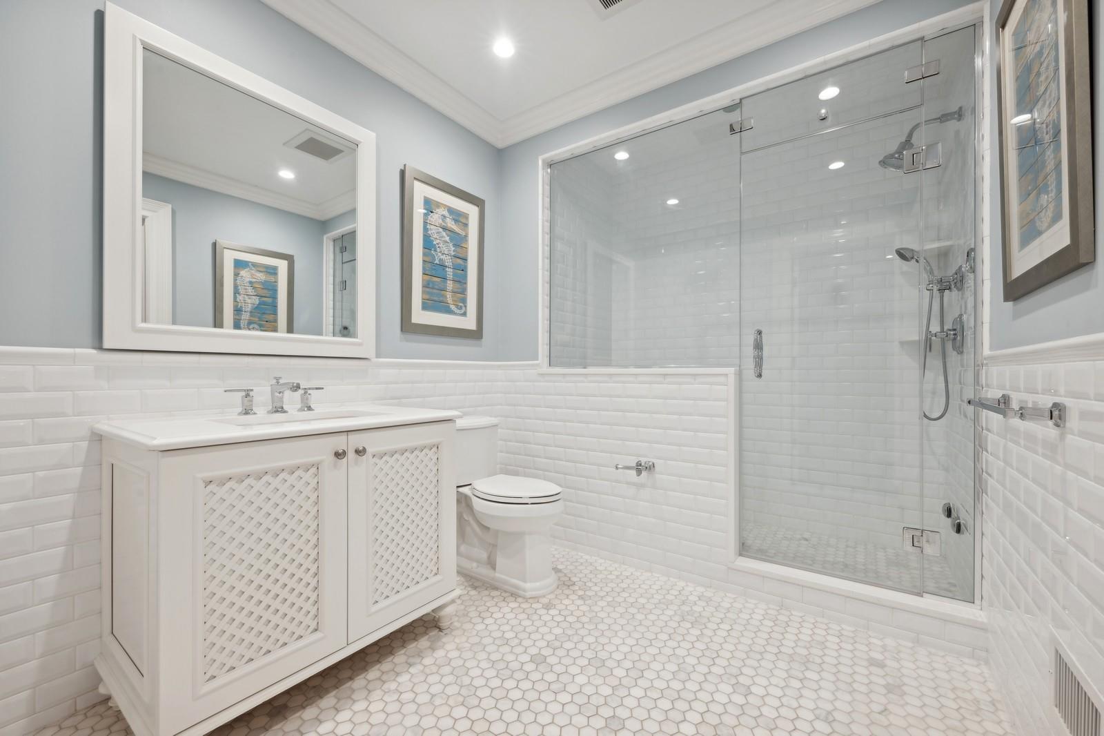 86 4th Street, Garden City, New York image 31