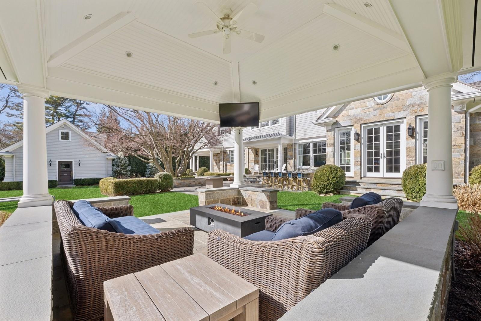 86 4th Street, Garden City, New York image 42