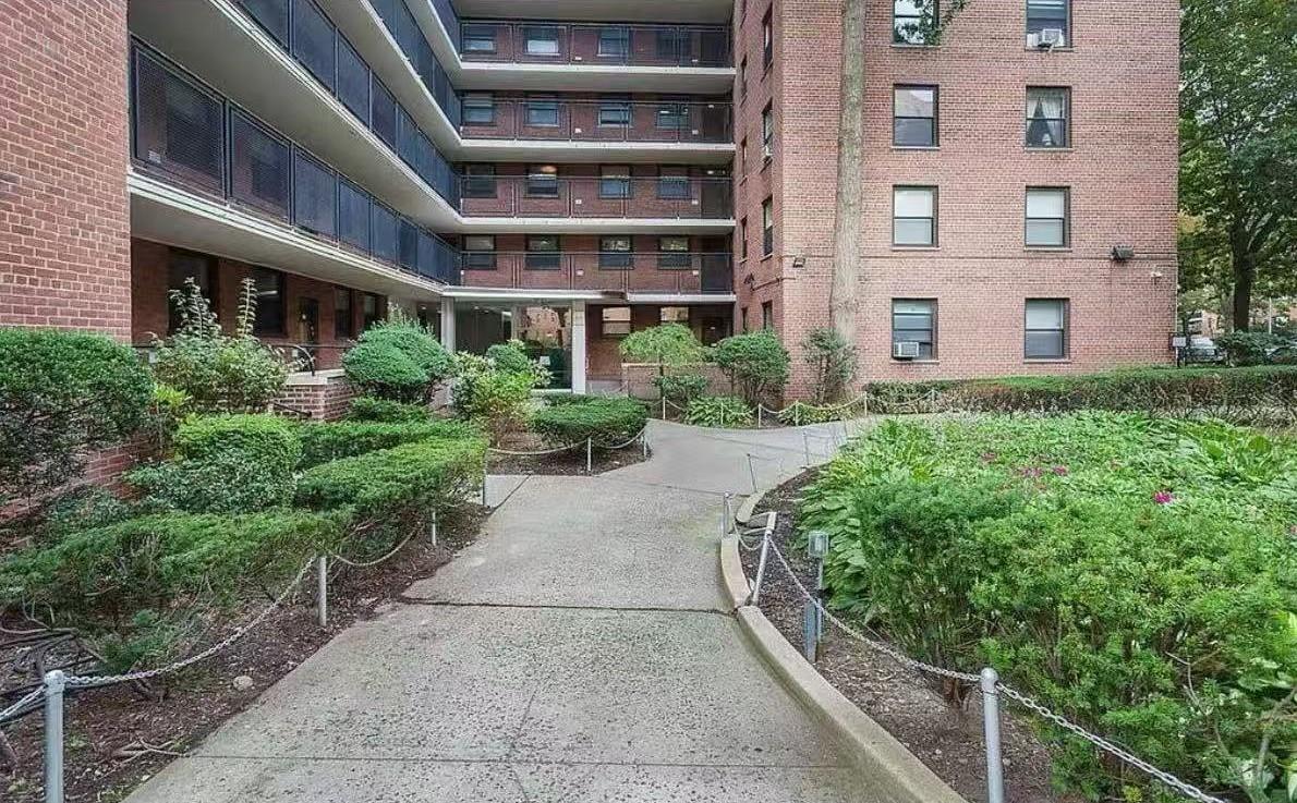 Property for Sale at 85th Street 6A, Jackson Heights, Queens, NY - Bathrooms: 1 
Rooms: 1  - $220,000