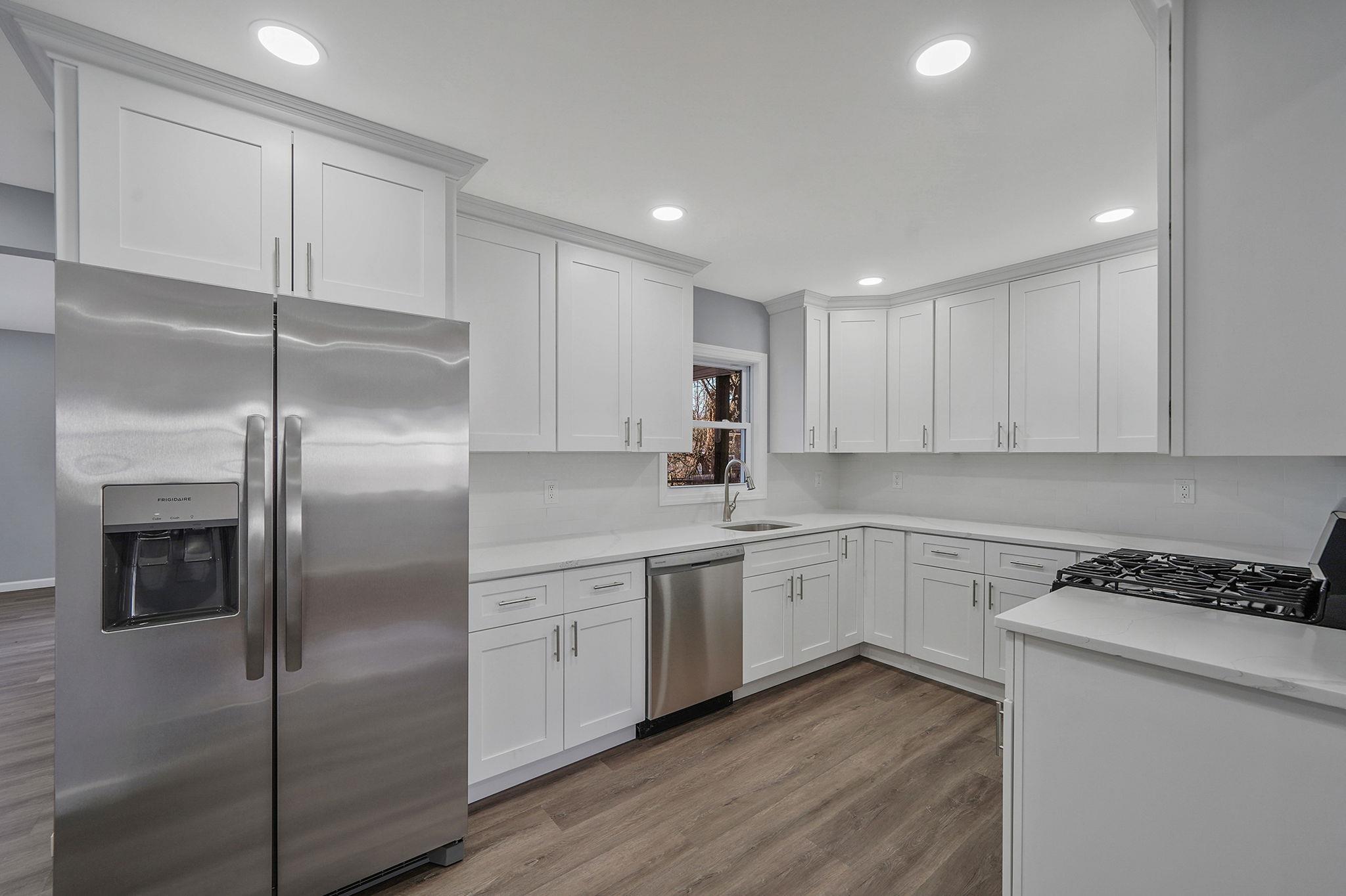 21 Lehigh Avenue, Centereach, New York image 10