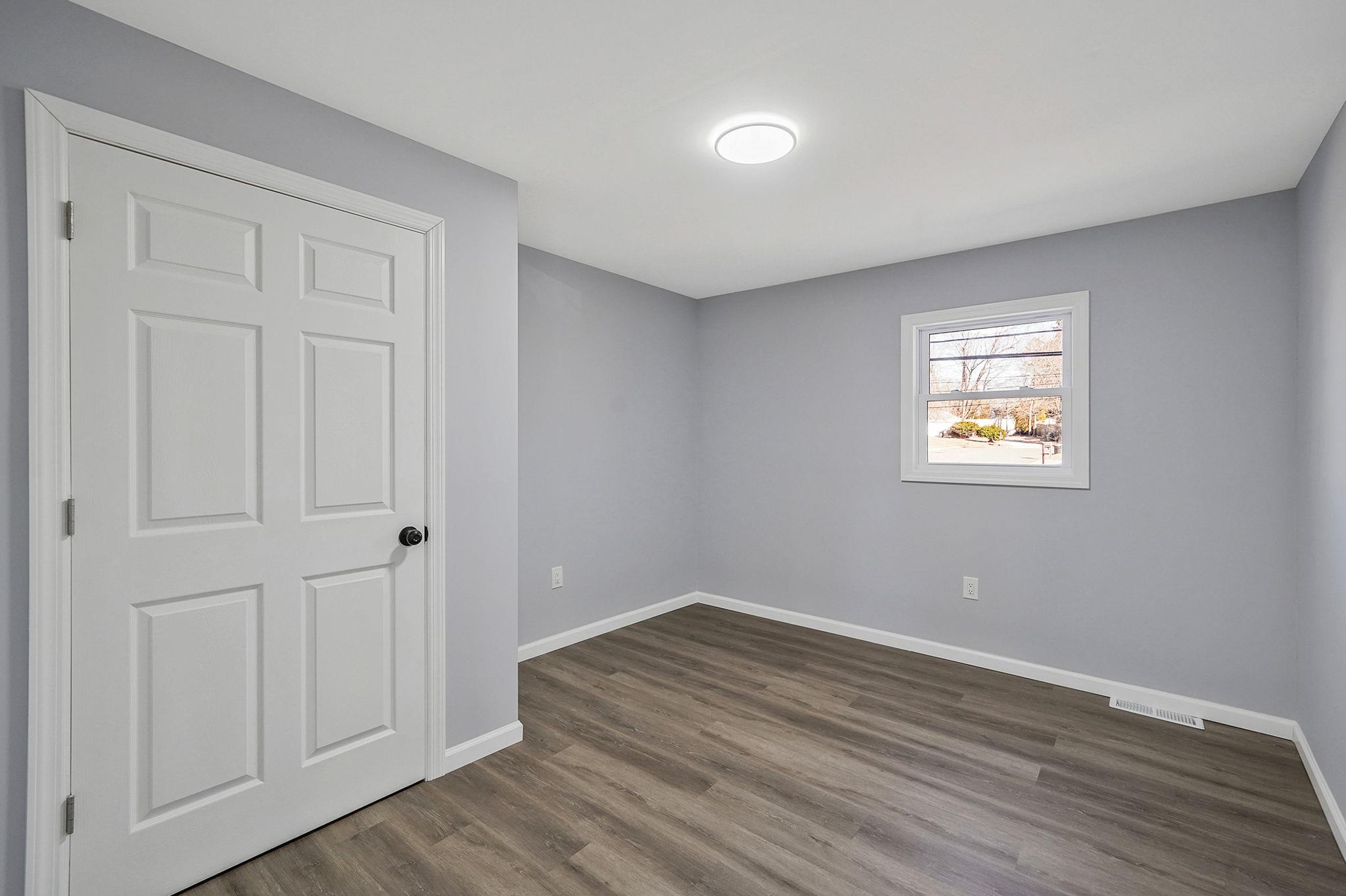 21 Lehigh Avenue, Centereach, New York image 18