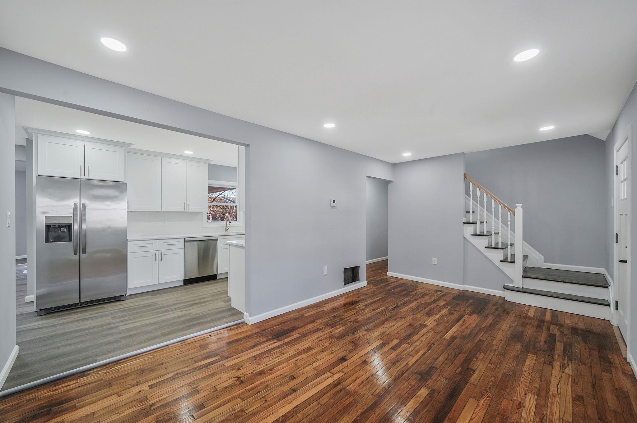 21 Lehigh Avenue, Centereach, New York image 8