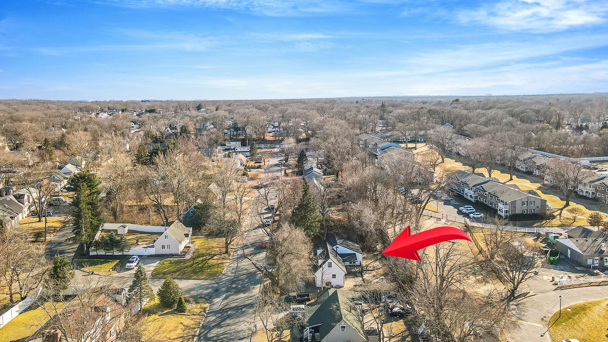 21 Lehigh Avenue, Centereach, New York image 5