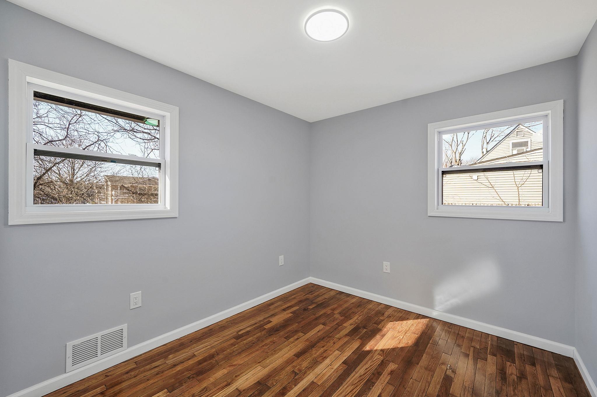 21 Lehigh Avenue, Centereach, New York image 23