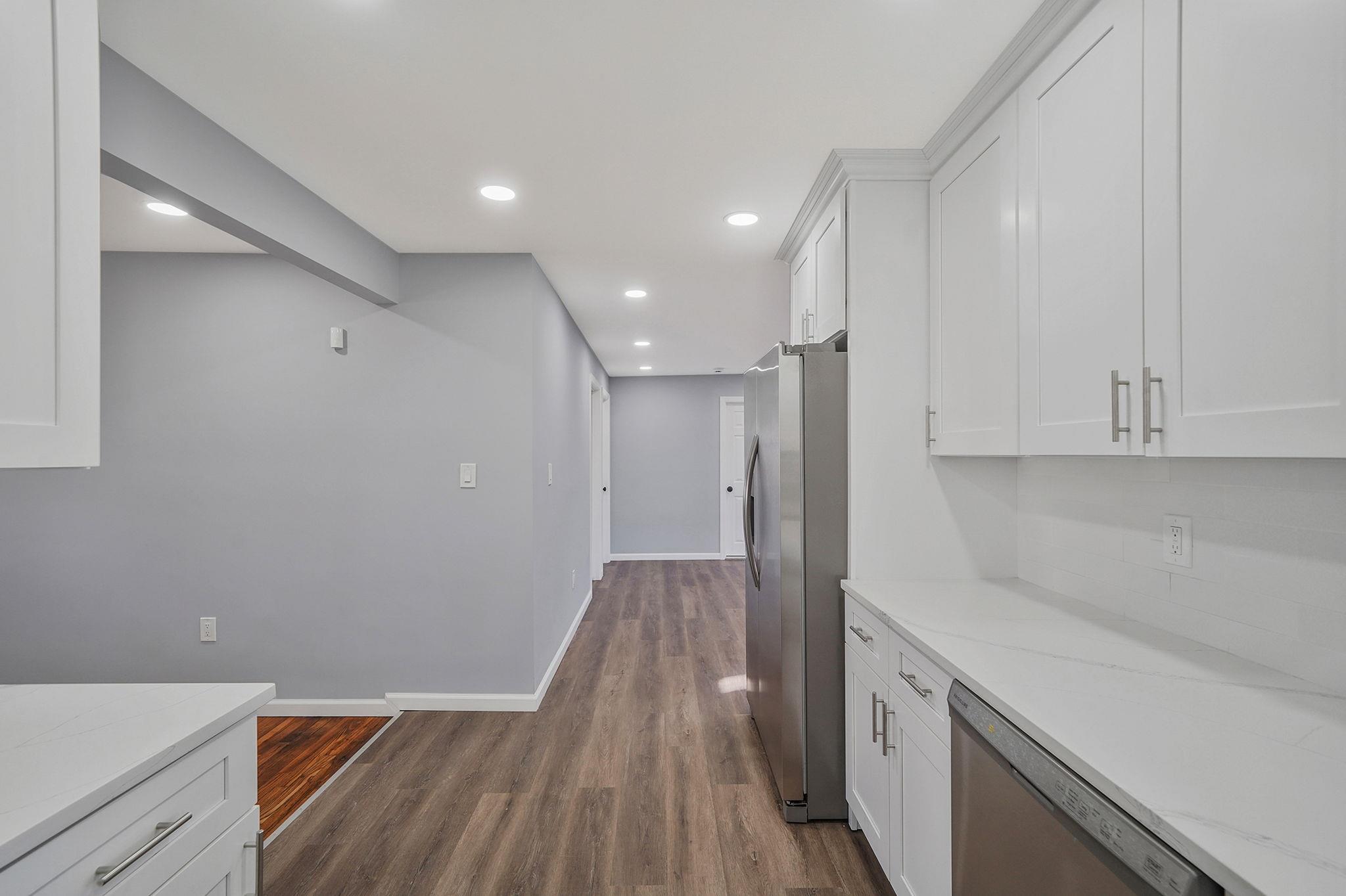 21 Lehigh Avenue, Centereach, New York image 11