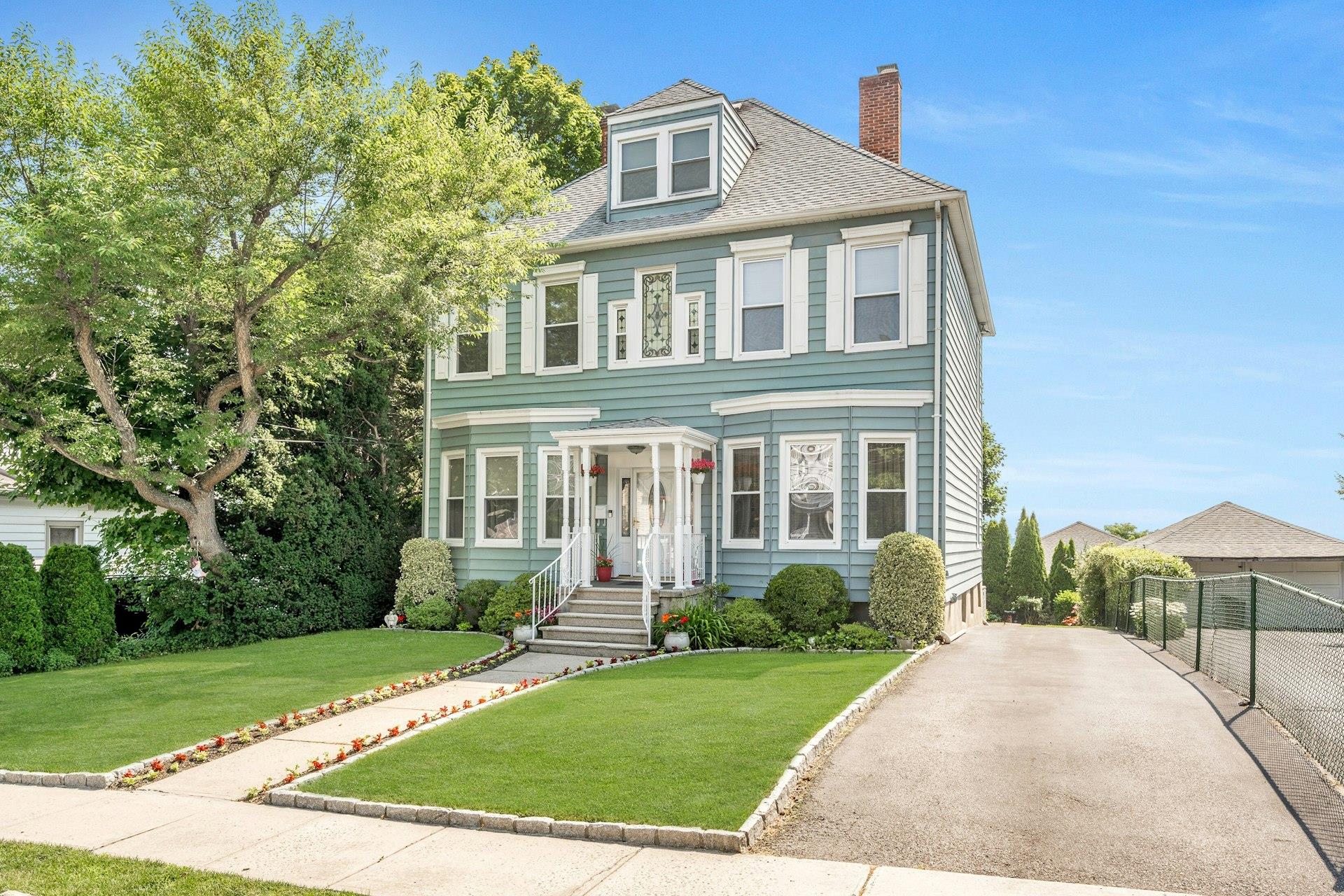 64 Albemarle Place