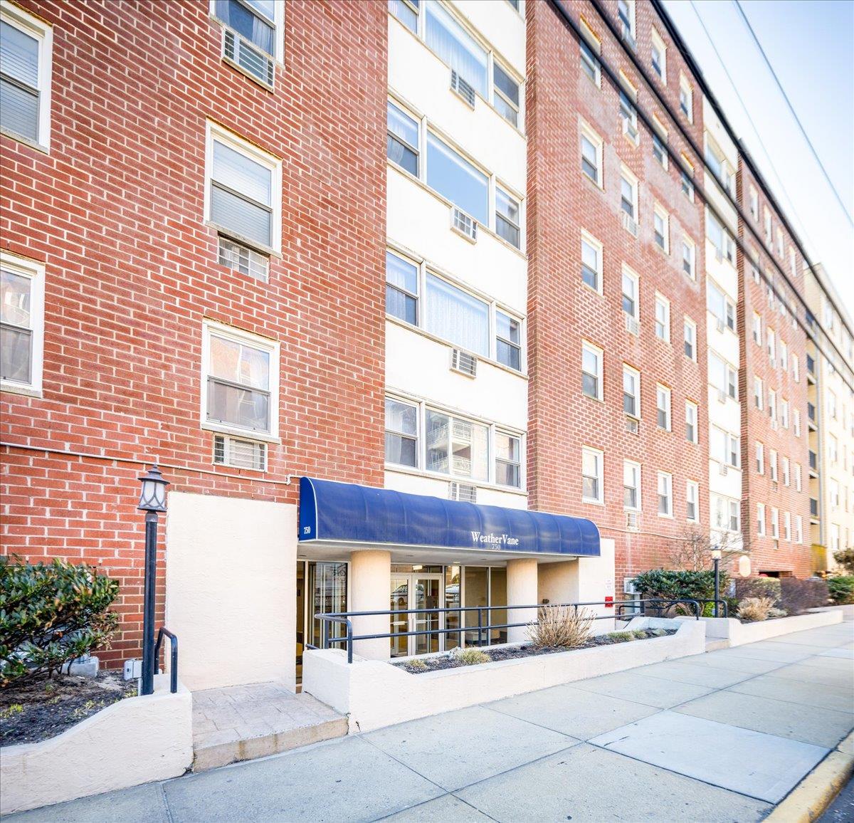 750 Shore Road #1K, Long Beach, New York image 2