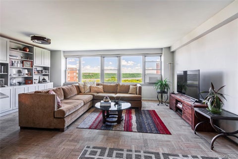 Homes For Sale - 4525 Henry Hudson Parkway #B1003<br/> Bronx, NY 10471