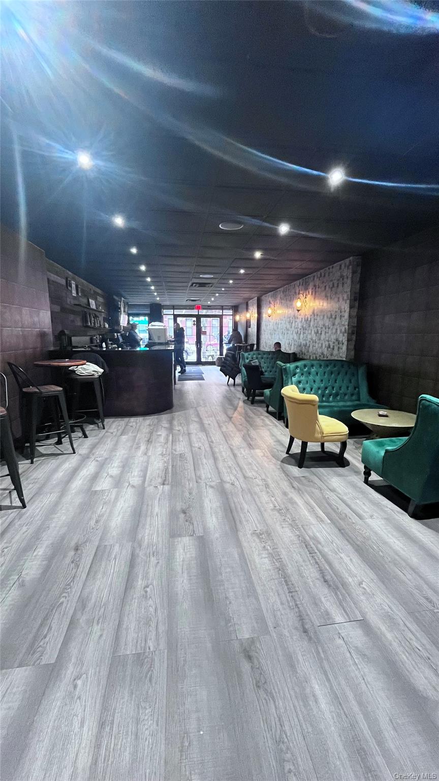 2074A Steinway Street A