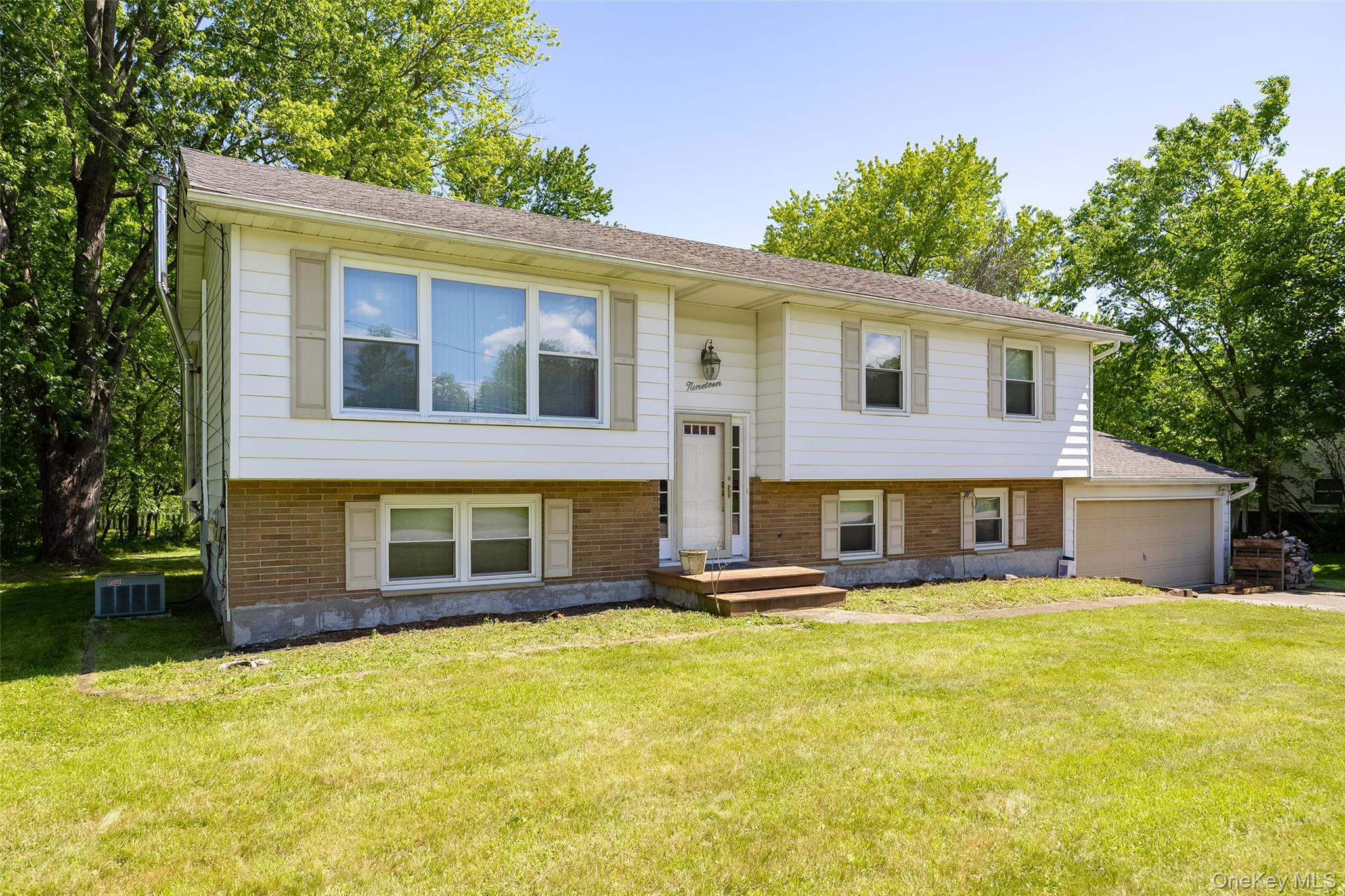 19 Tor Road