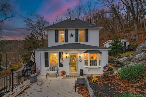 Homes For Sale - 23 Stone Ridge Road<br/> Tuxedo Park, NY 10987