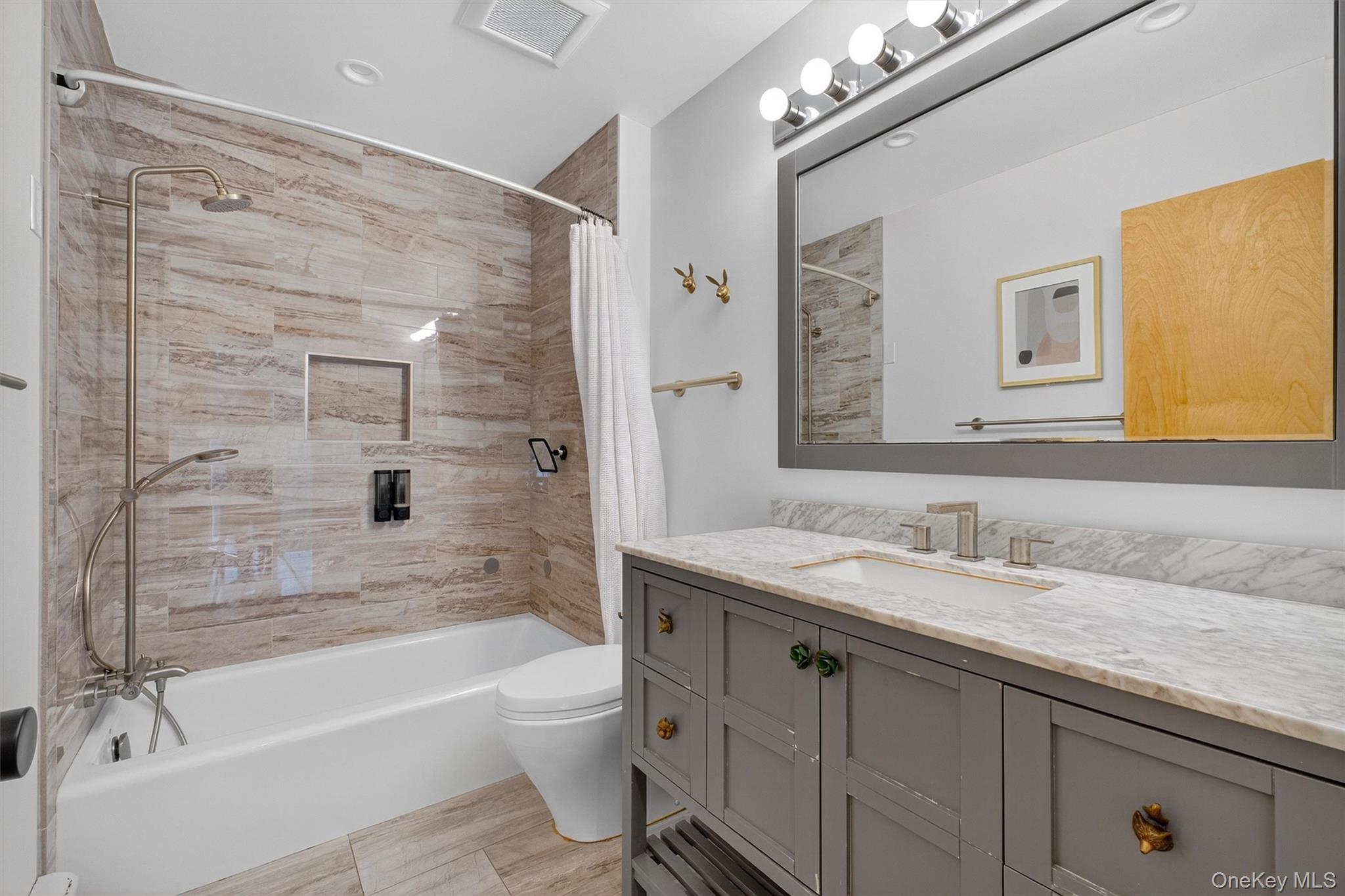 Croton-On-Hudson, New York 10520, United States, 4 Bedrooms Bedrooms, ,3 BathroomsBathrooms,Residential,Active,208221