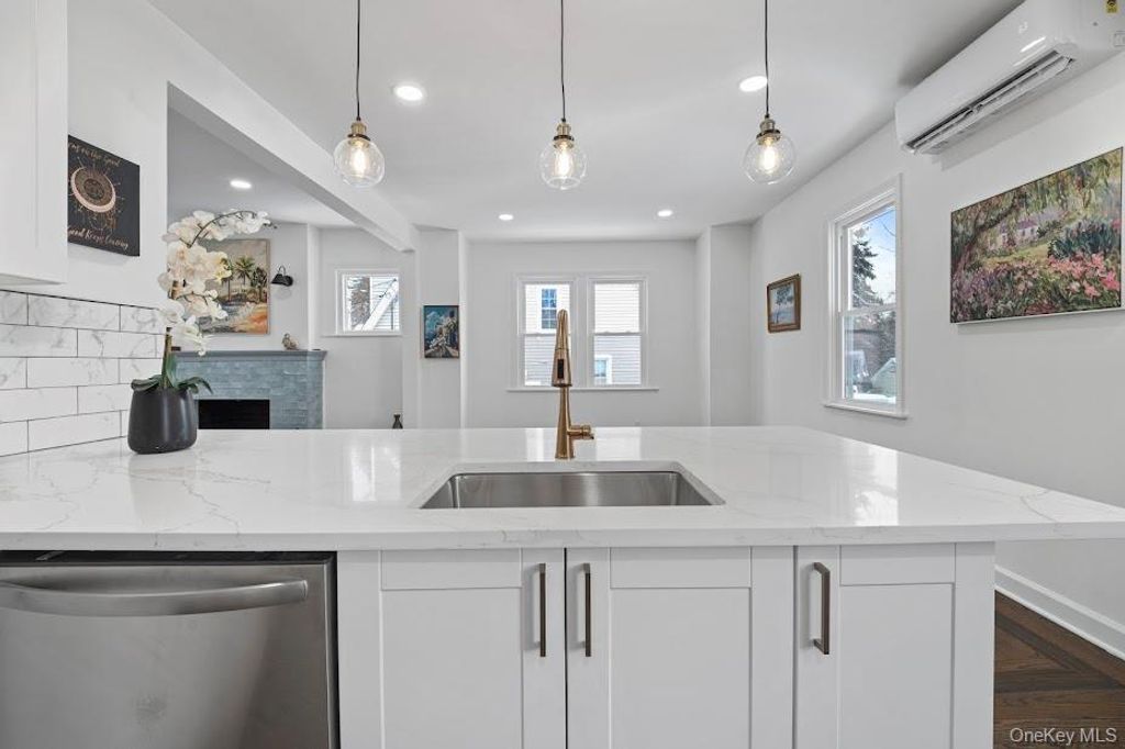 Photo of 44 Alkamont Avenue, Scarsdale, NY 10583 (MLS # 947241)