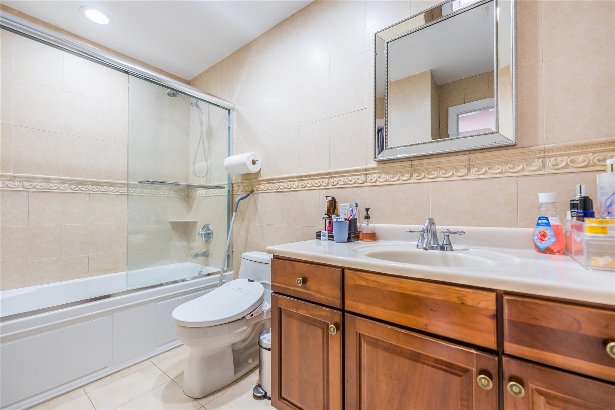 103 Holland Avenue, Floral Park, New York image 9