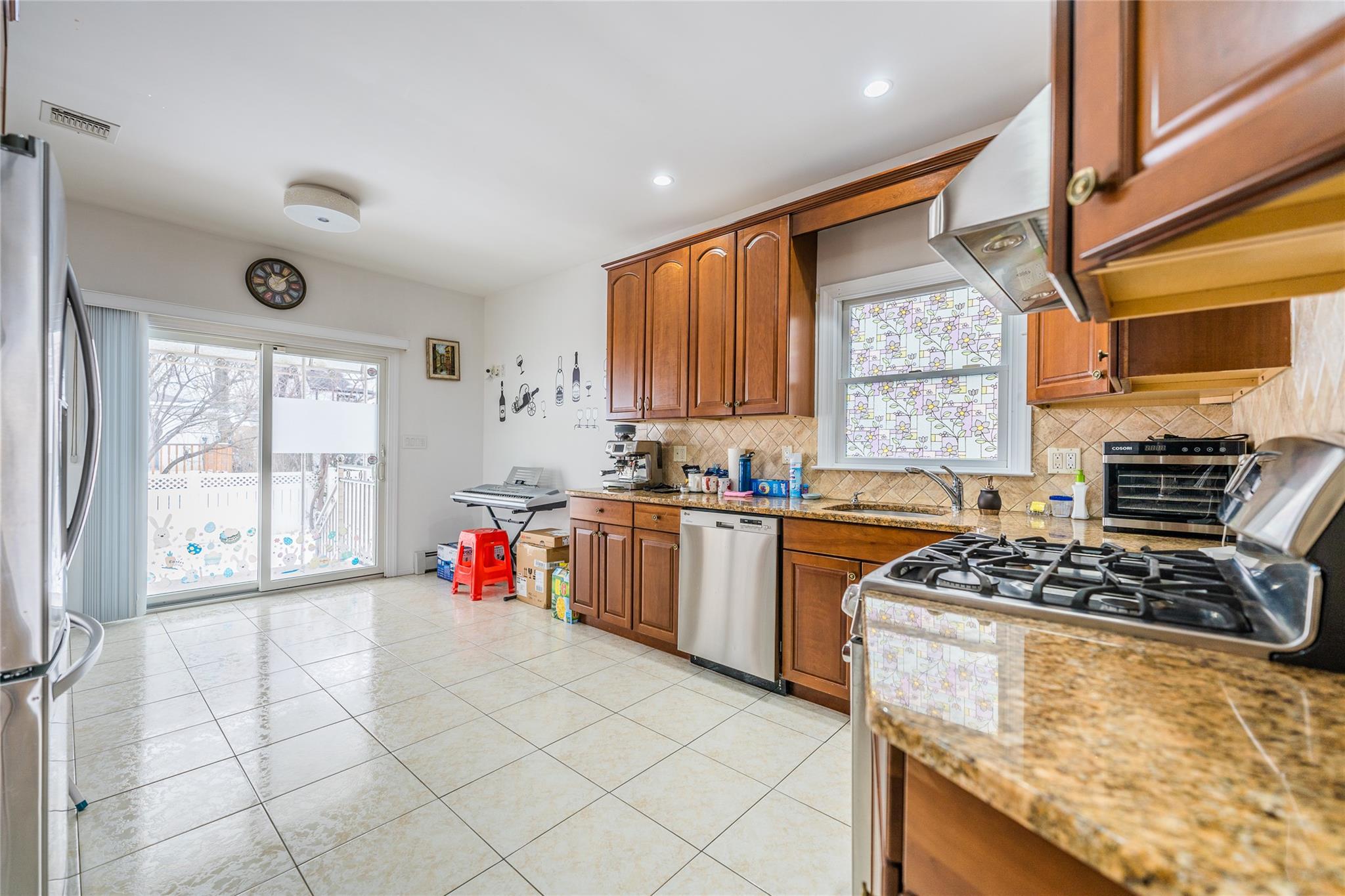 103 Holland Avenue, Floral Park, New York image 4
