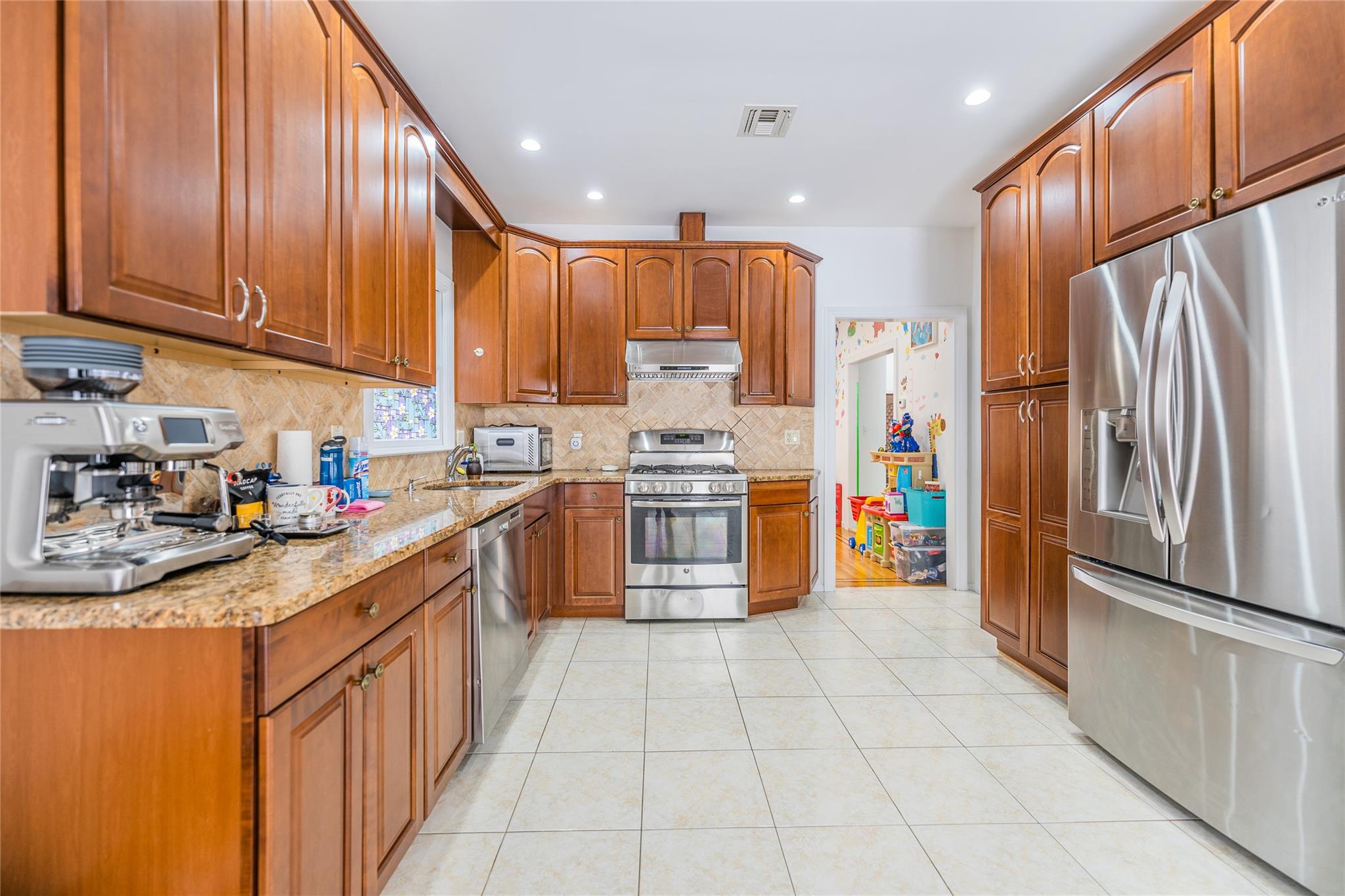 103 Holland Avenue, Floral Park, New York image 3