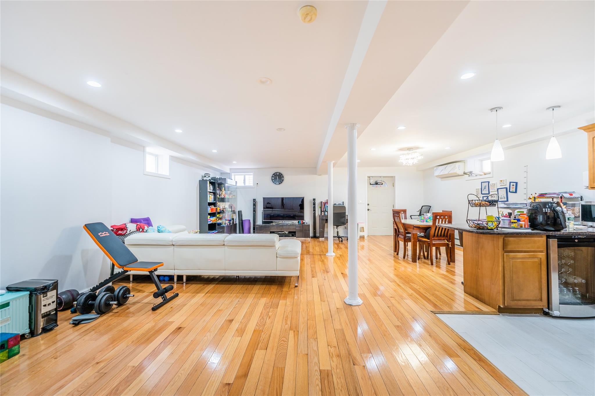 103 Holland Avenue, Floral Park, New York image 10