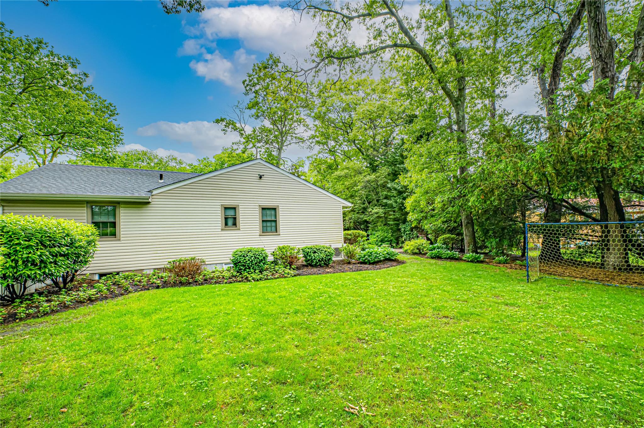 1 Idle Day Drive, Centerport, New York image 34