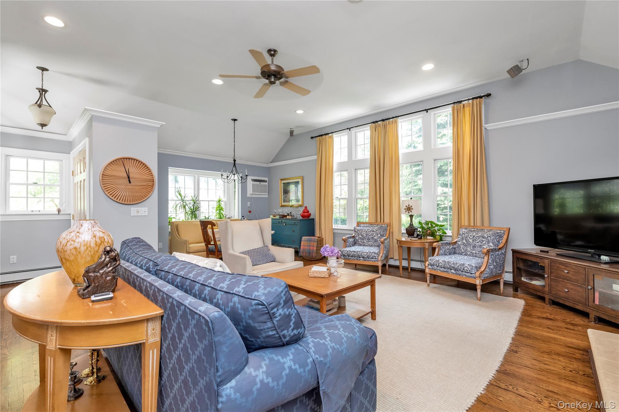 550 Nassau Boulevard