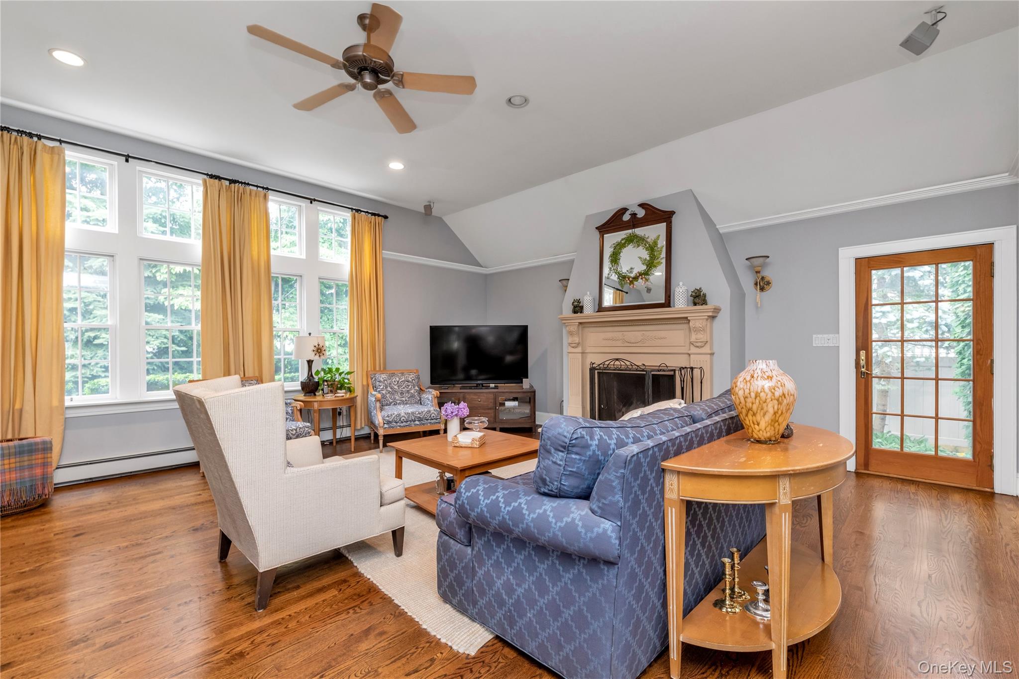 550 Nassau Boulevard