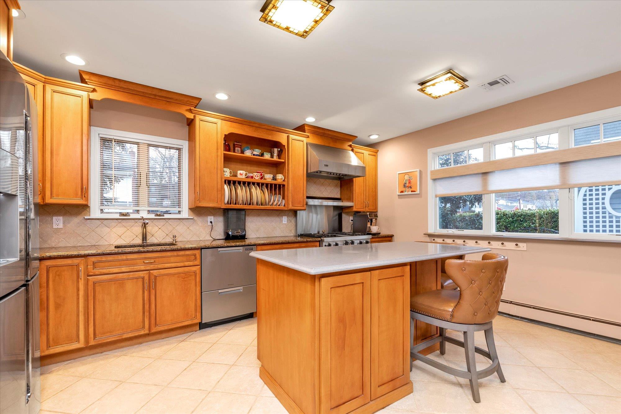 169 Old Powerhouse Road, Roslyn Heights, New York image 7
