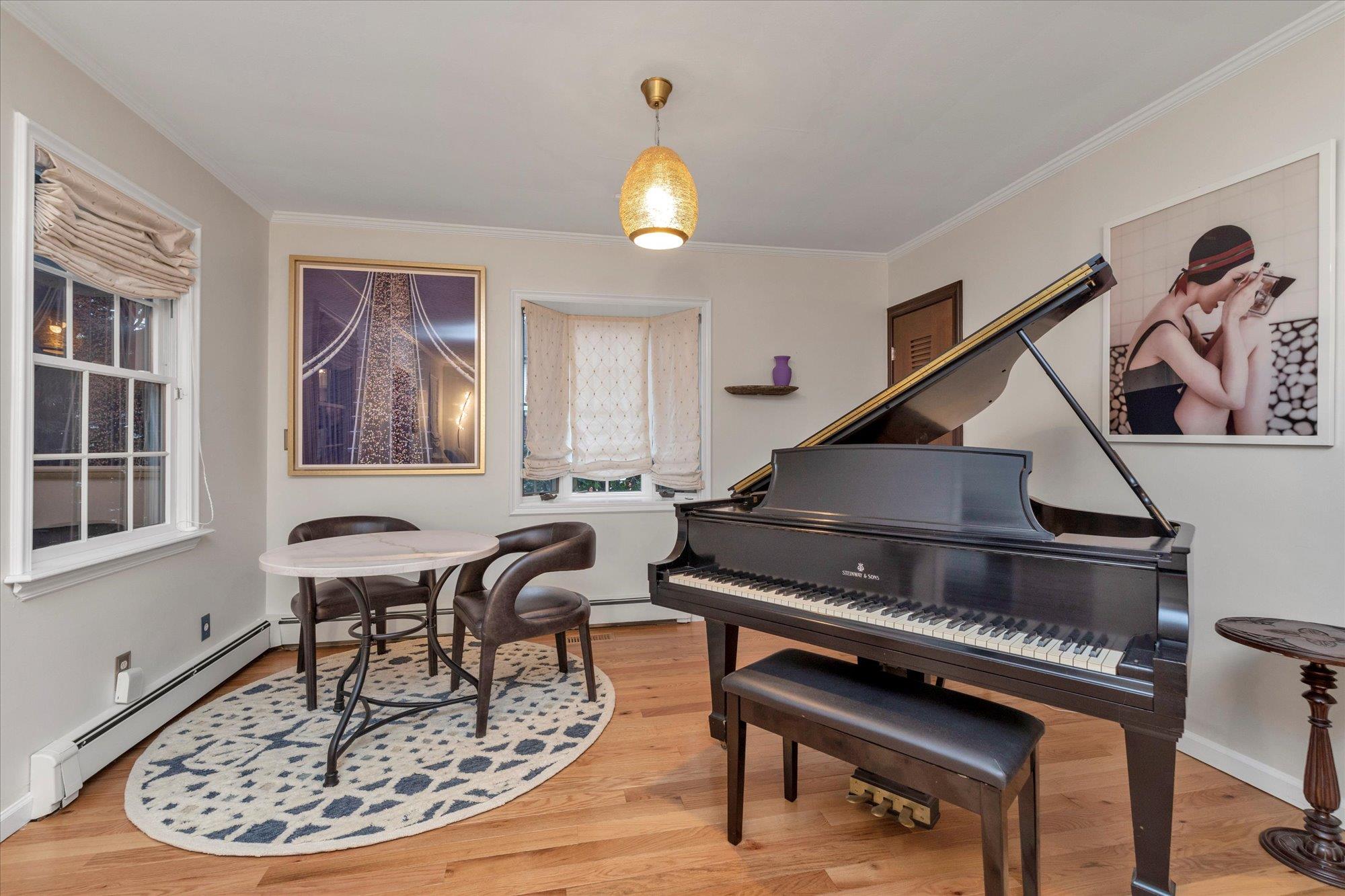 169 Old Powerhouse Road, Roslyn Heights, New York image 4