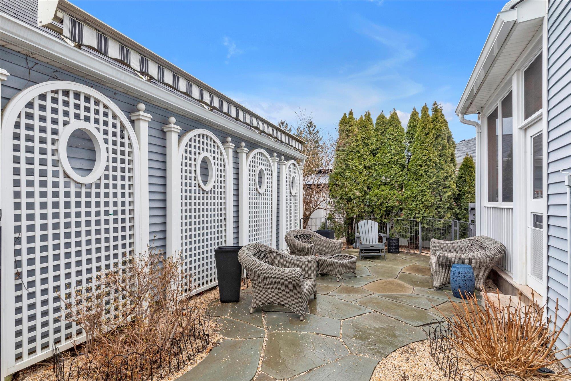 169 Old Powerhouse Road, Roslyn Heights, New York image 17