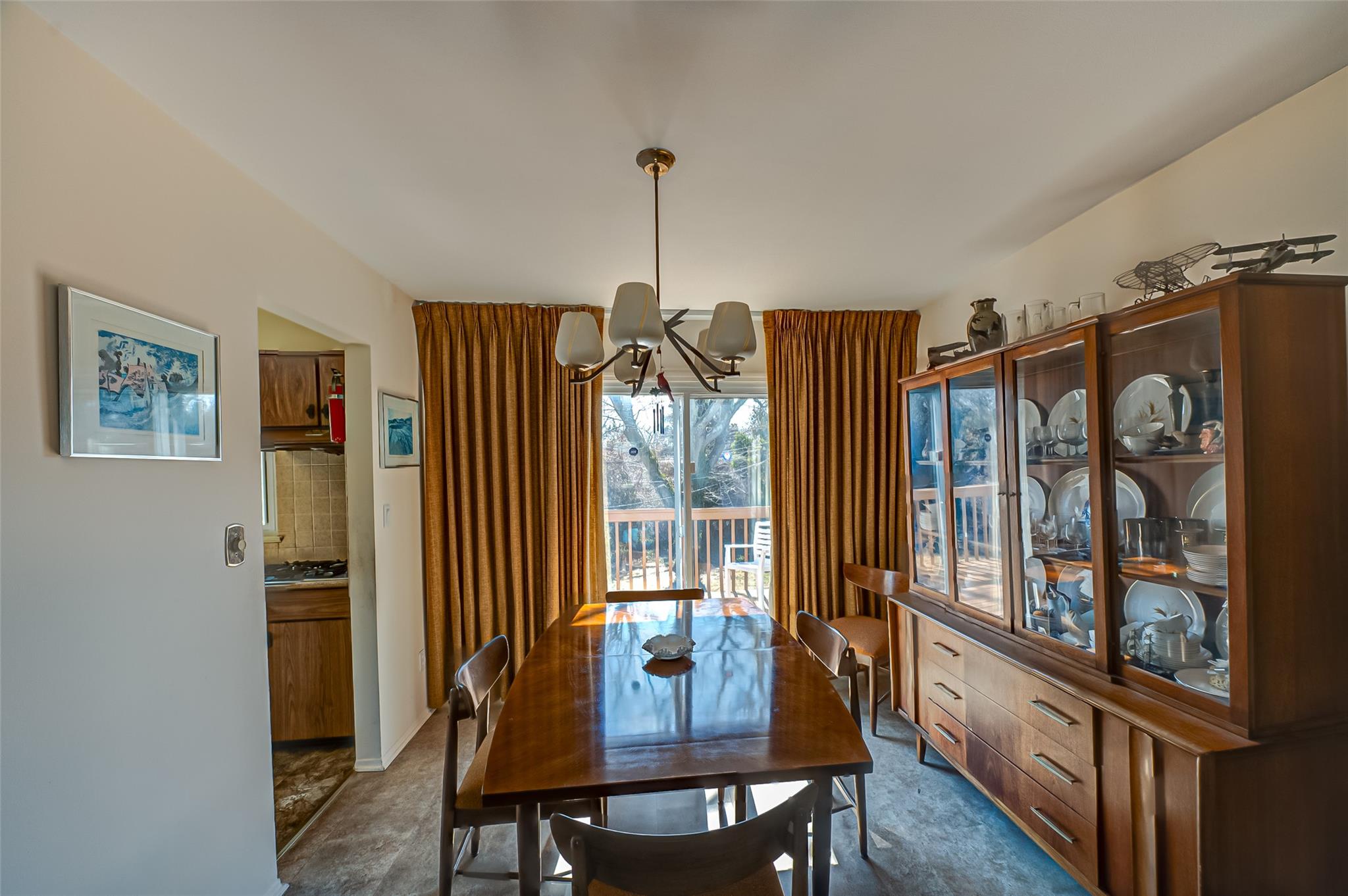 25 Evelyn Drive, Bethpage, New York image 4