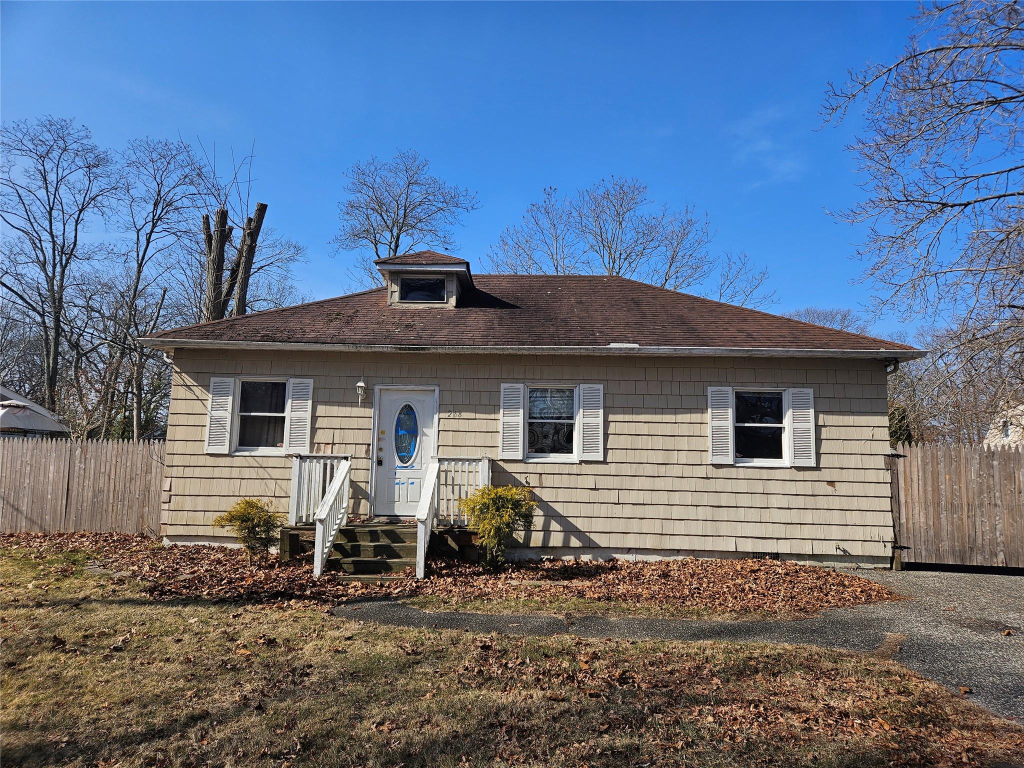268 Beaver Drive, Mastic Beach, New York image 1